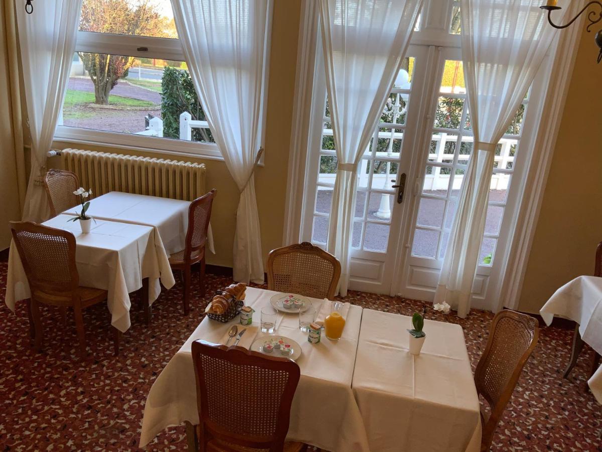Les 3 Rois By Yy Otel Villers-Bocage  Dış mekan fotoğraf