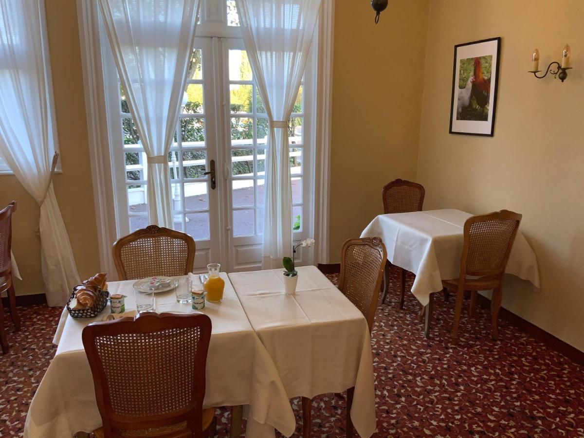 Les 3 Rois By Yy Otel Villers-Bocage  Dış mekan fotoğraf