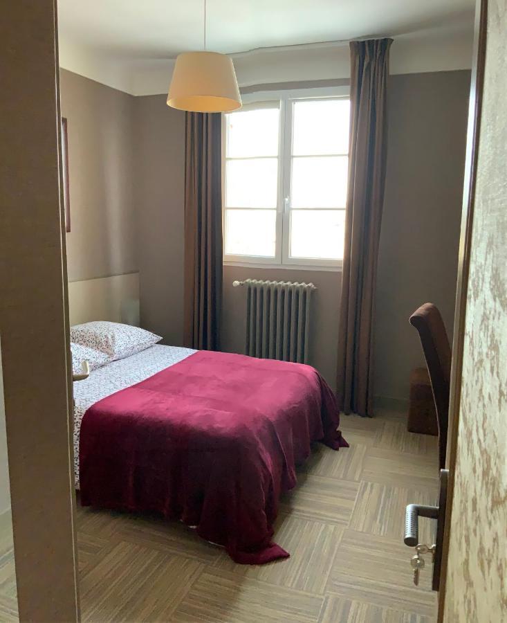 Les 3 Rois By Yy Otel Villers-Bocage  Dış mekan fotoğraf