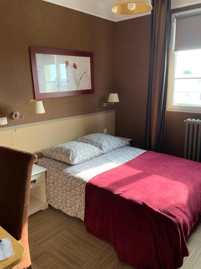 Les 3 Rois By Yy Otel Villers-Bocage  Dış mekan fotoğraf