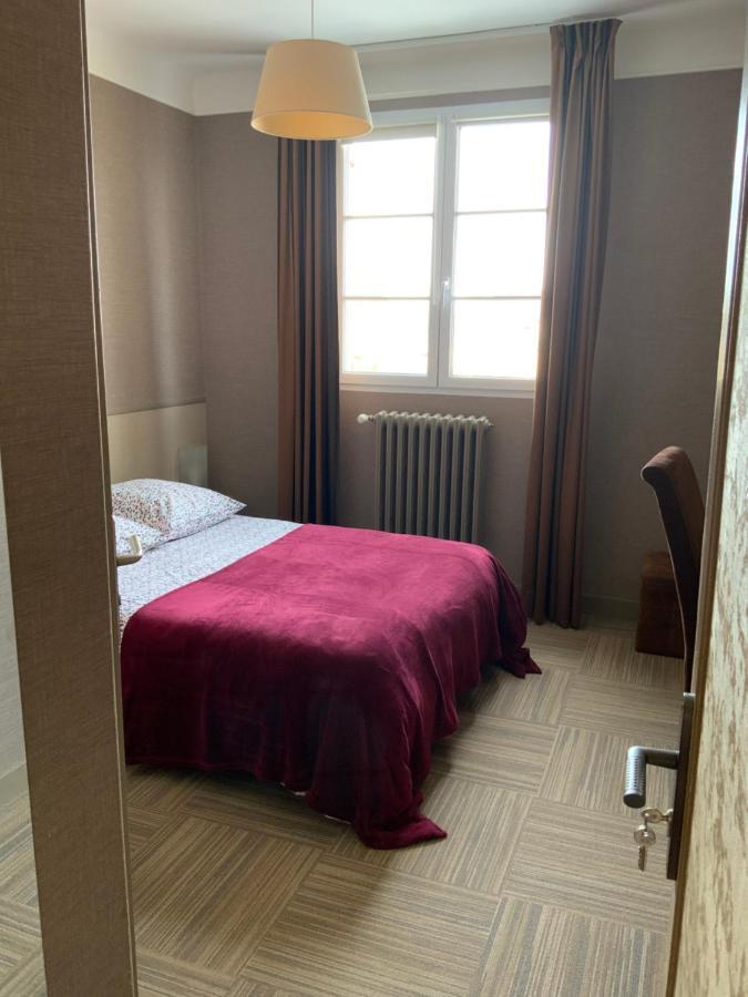 Les 3 Rois By Yy Otel Villers-Bocage  Dış mekan fotoğraf