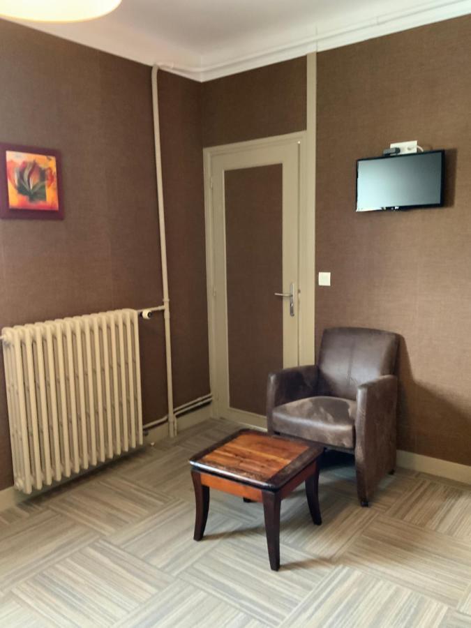 Les 3 Rois By Yy Otel Villers-Bocage  Dış mekan fotoğraf