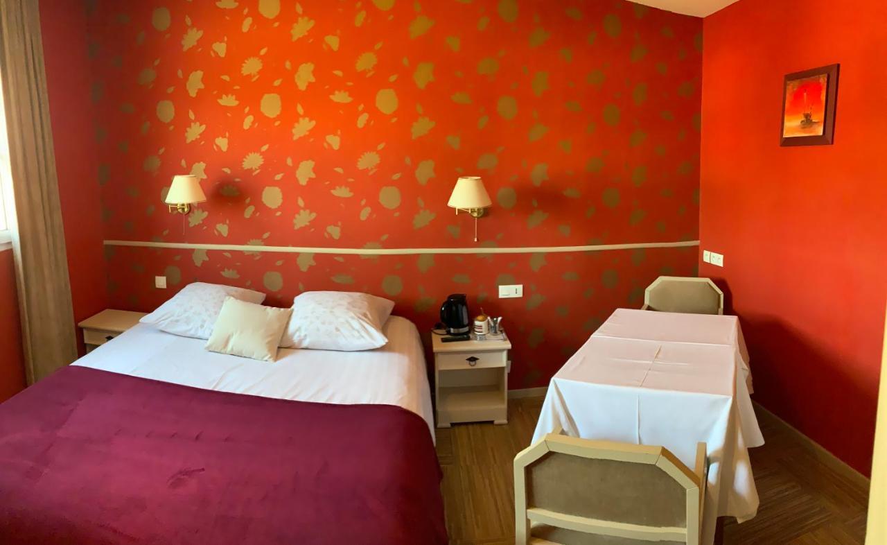 Les 3 Rois By Yy Otel Villers-Bocage  Dış mekan fotoğraf
