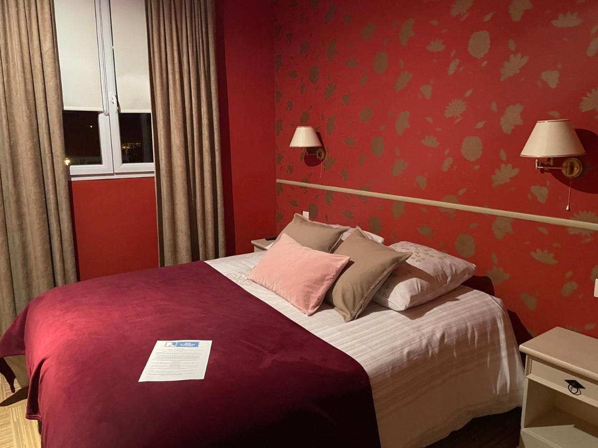 Les 3 Rois By Yy Otel Villers-Bocage  Dış mekan fotoğraf