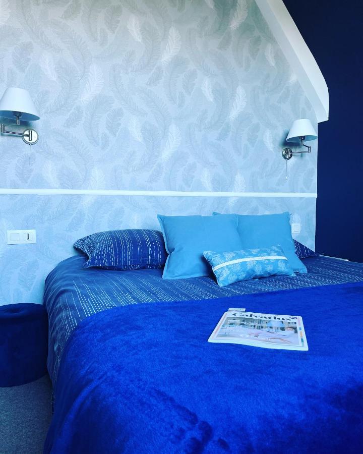 Les 3 Rois By Yy Otel Villers-Bocage  Dış mekan fotoğraf
