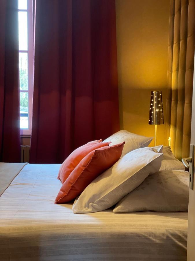 Les 3 Rois By Yy Otel Villers-Bocage  Dış mekan fotoğraf