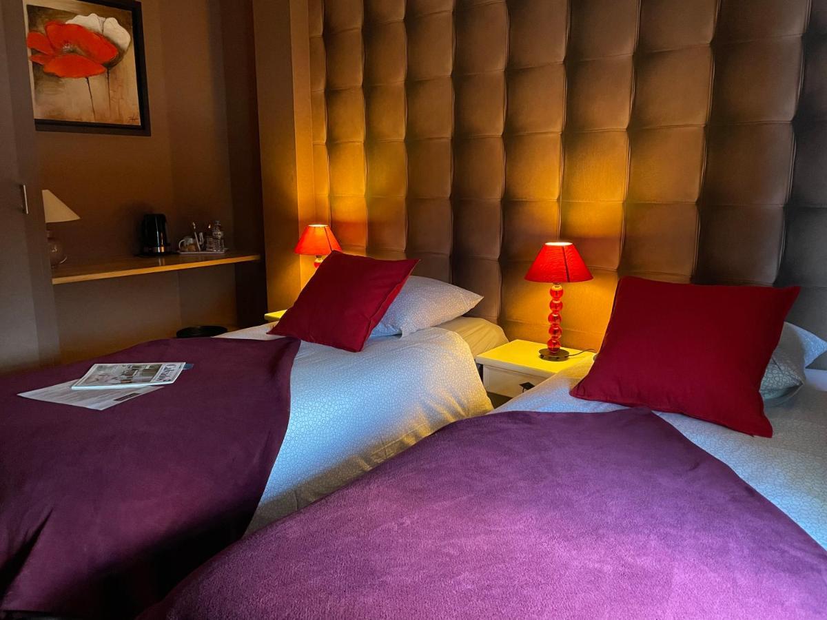 Les 3 Rois By Yy Otel Villers-Bocage  Dış mekan fotoğraf