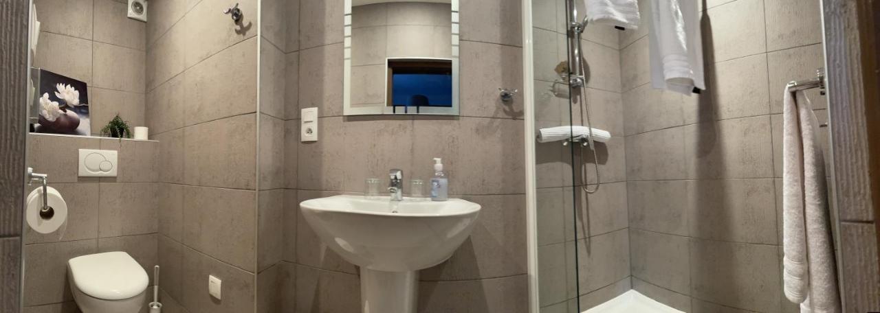 Les 3 Rois By Yy Otel Villers-Bocage  Dış mekan fotoğraf